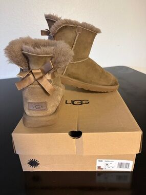 UGG Chestnut Suede Mini Boots with Back Mini Bailey Bow II